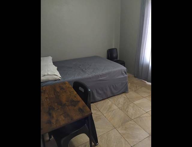 2 BEDROOM PROPERTY TO RENT IN ROSSLYN